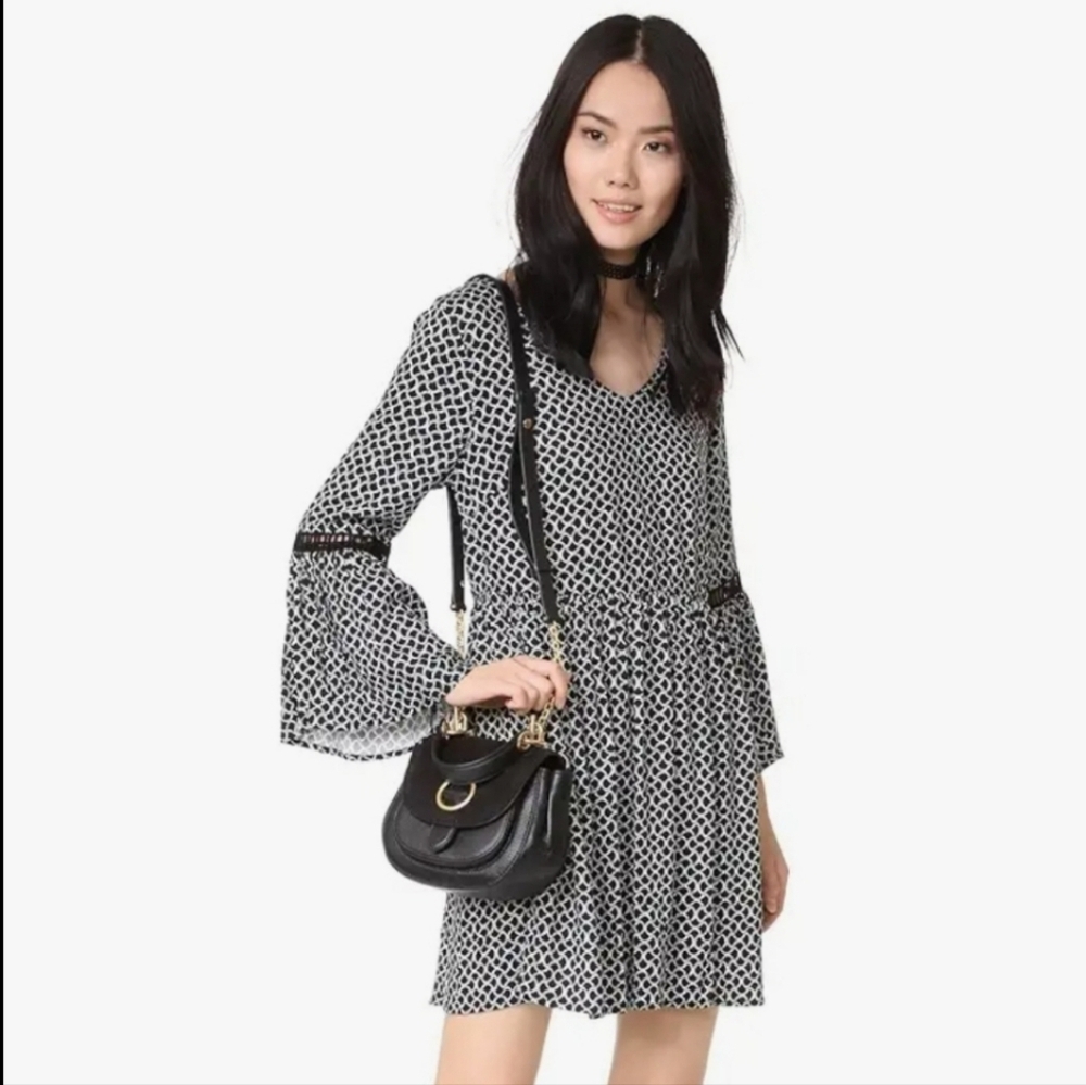 MinkPink Babydoll Boho Tunic Minidress Bell Sleeves Geometric Print Black XSmall